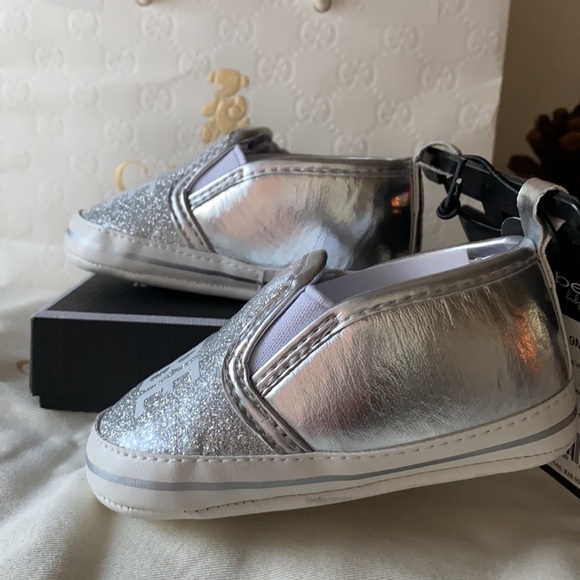 Bebe baby moccasins style of shoe. - Picture 6 of 7